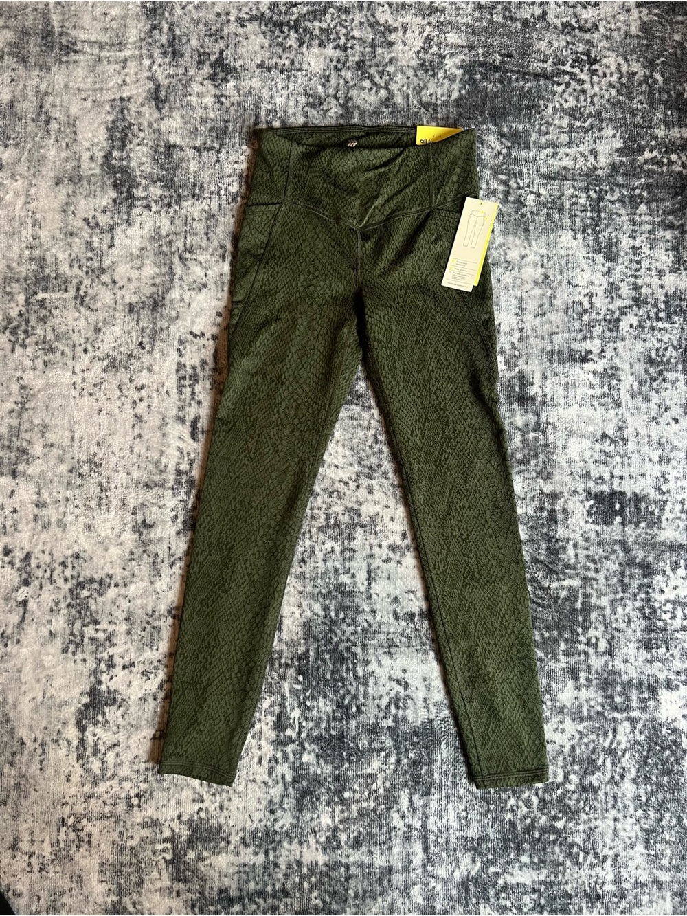 All in Motion High-Waisted Stash Pocket Leggings in Olive Green XS